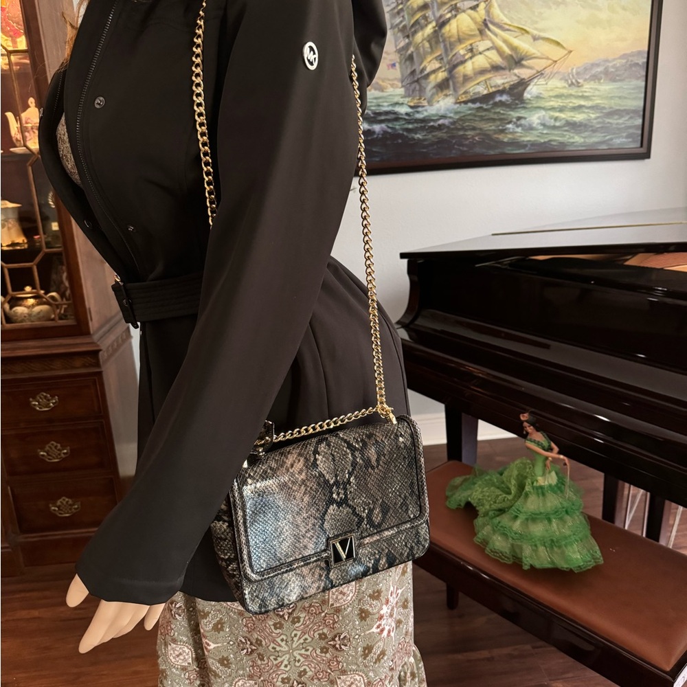 Victoria’s Secret Purse + Coinpurse - Picture 4 of 9